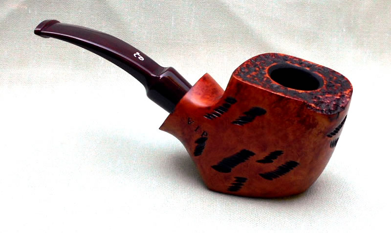 Lorenzo Summa Cum Laude spot carved smoking pipe